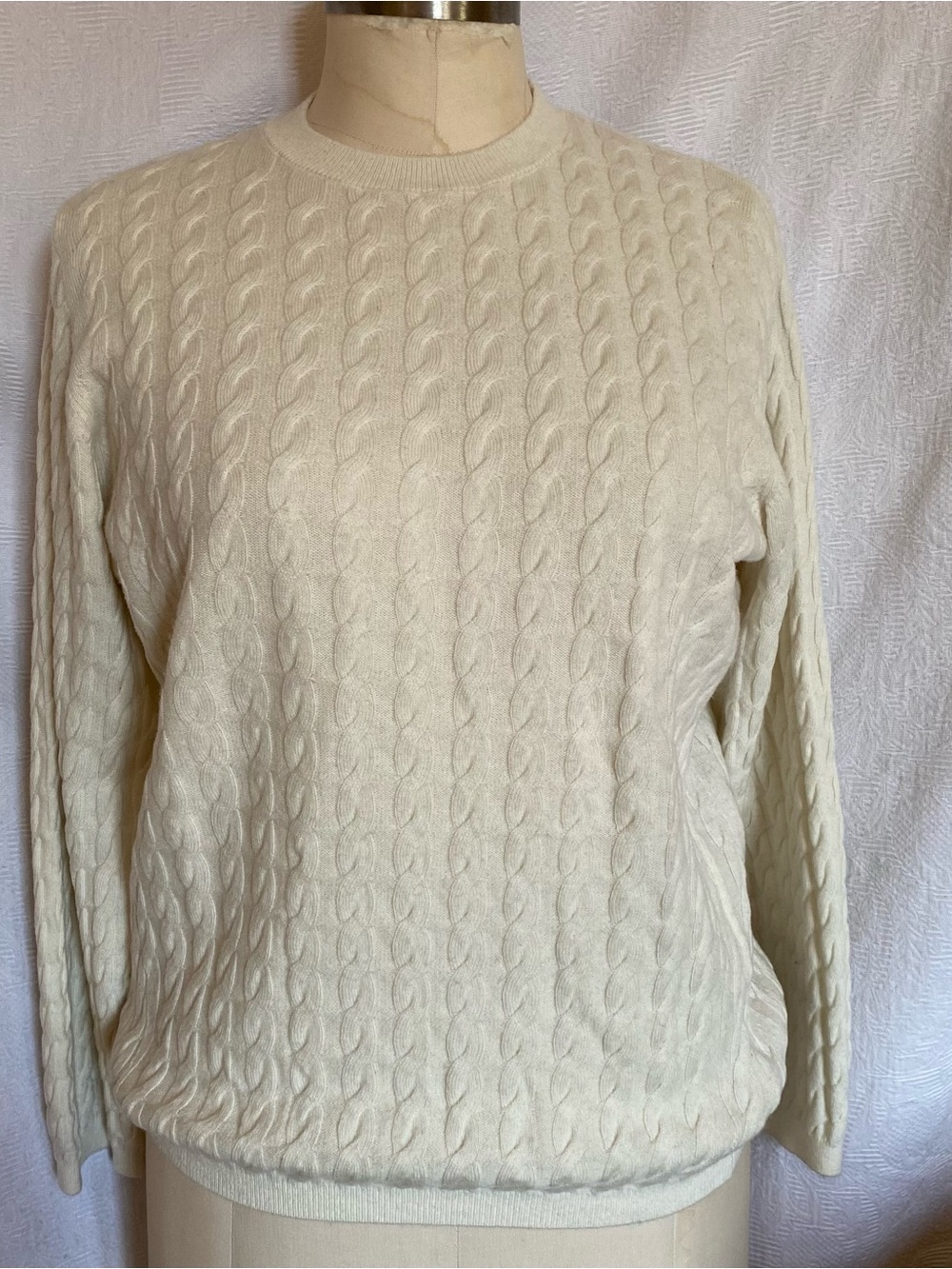 Pure Cashmere Classic Cream Cable-Knit Womens Sweater